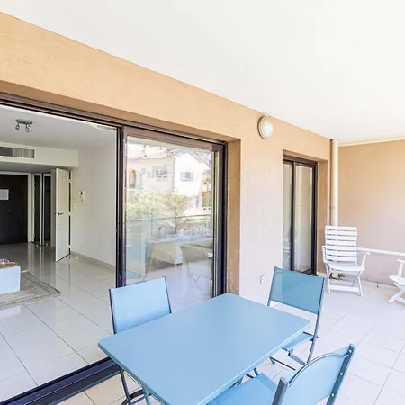 Charming With Balcony-pool -